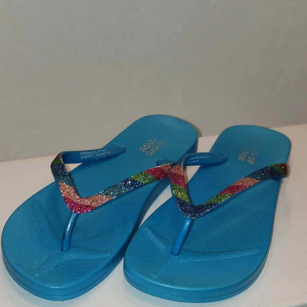 Glittery Girls Flip Flop Sandals Size 3-4‎